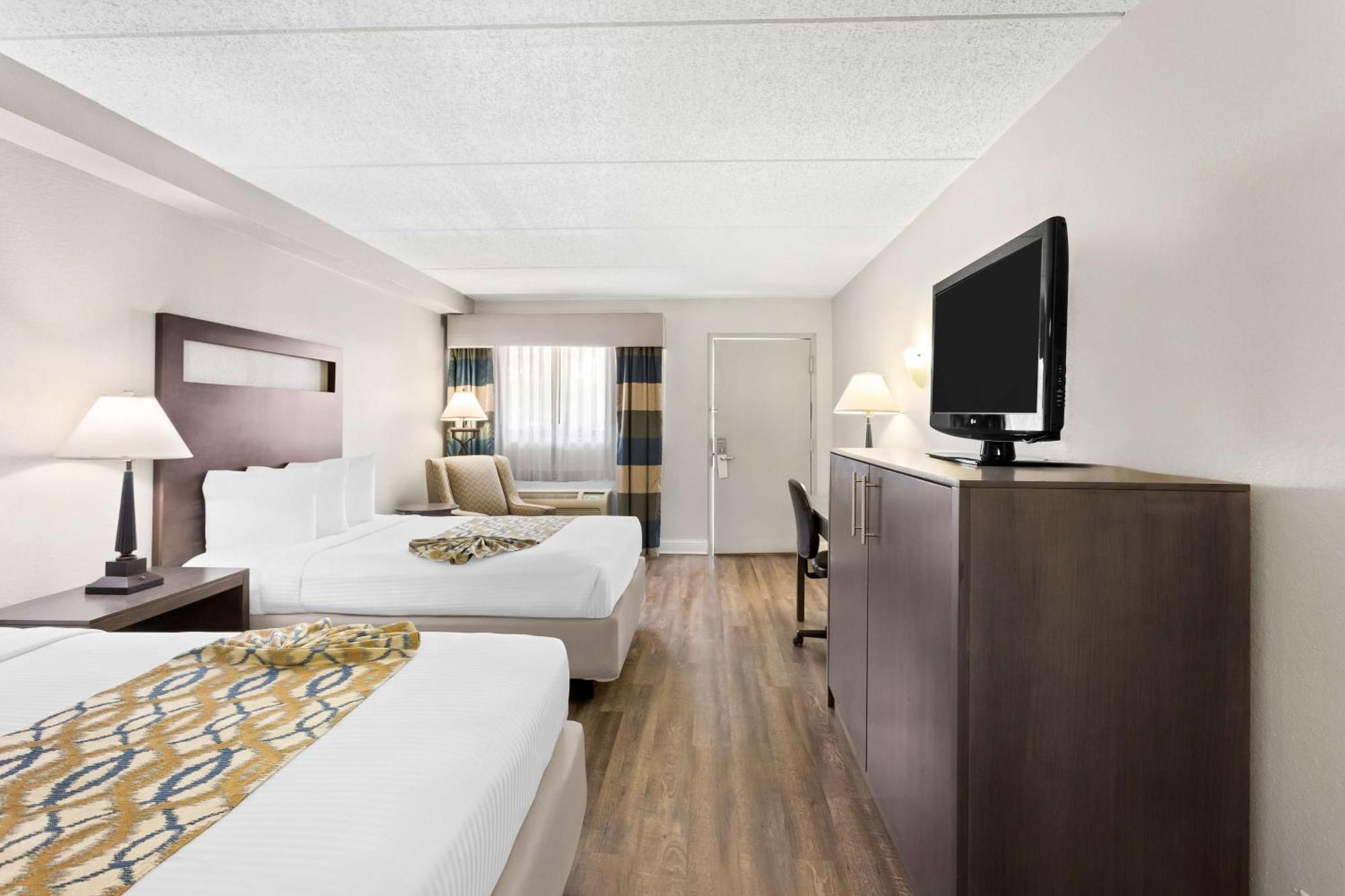 Western Hotel Naperville