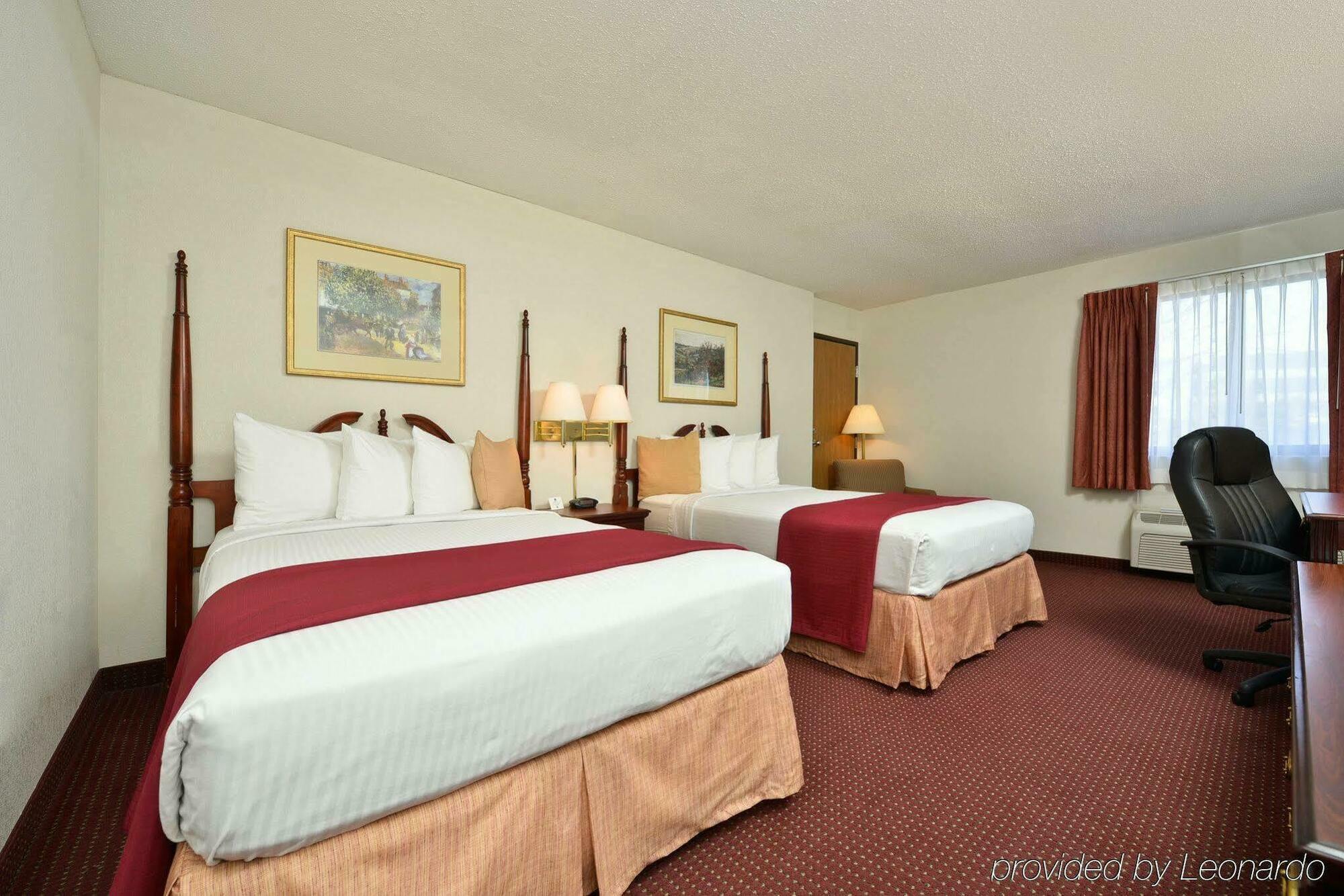 Western Hotel 3*